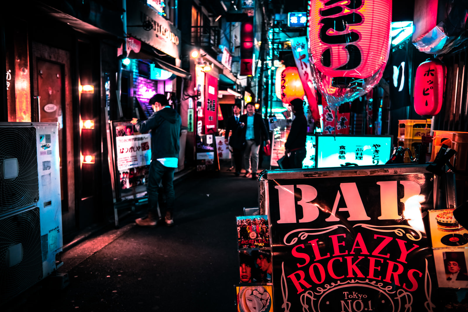 お店の看板