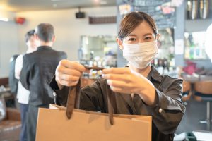 飲食店でテイクアウト