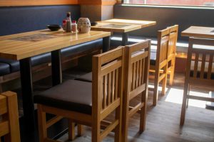 潰れそうな飲食店