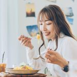 飲食店にいるお客様